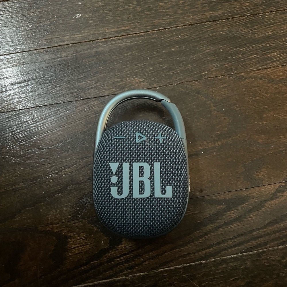 JBL Portable Bluetooth Speaker Clip4